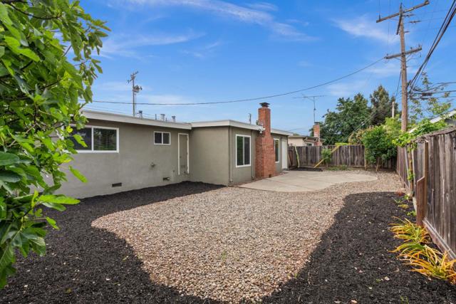 111 N San Tomas Aquino Road, Campbell CA: https://media.crmls.org/mediaz/5a97fb9f-d7f8-4561-91b7-2808a0e434d6.jpg