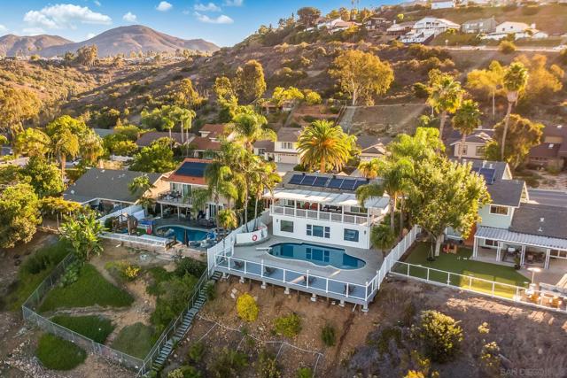 7232 Margerum Ave, San Diego CA: https://media.crmls.org/mediaz/5a984674-6f3d-4586-9cd4-9183f077be9c.jpg