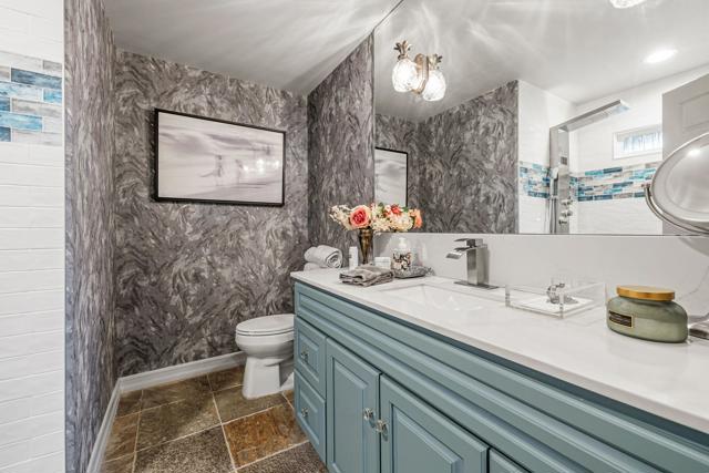 210 Desert Lakes Drive, Rancho Mirage CA: https://media.crmls.org/mediaz/5a98d598-f059-4334-8e90-dbfe26fcad23.jpg