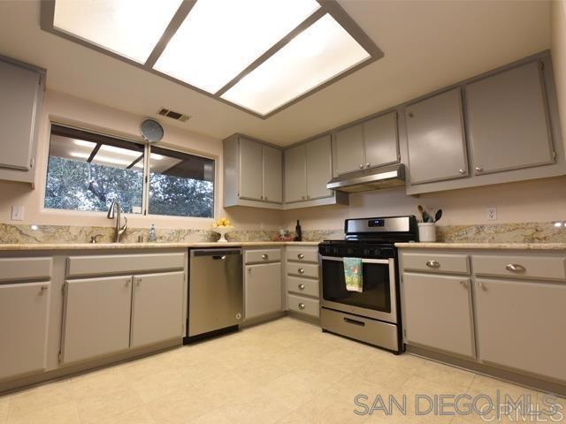 9502 Elm Drive, Descanso CA: https://media.crmls.org/mediaz/5a98f10e-d8ae-478f-ac89-16ce66be6a55.jpg