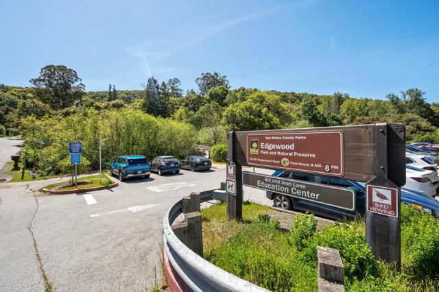 2085 Edgewood Road, Redwood City CA: https://media.crmls.org/mediaz/5a9a5d00-4c21-4e41-90ab-4f31bc8c3f63.jpg
