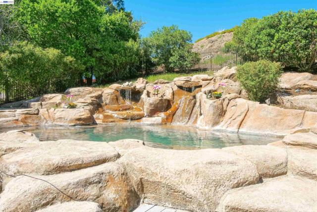 Image 46 of 60 For 536 Golf Club Rd