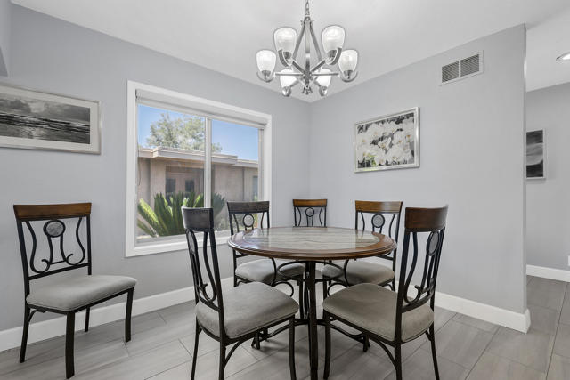 5 Majorca Drive, Rancho Mirage CA: https://media.crmls.org/mediaz/5a9bacf3-ee7d-407e-bcbb-f3a373217c40.jpg