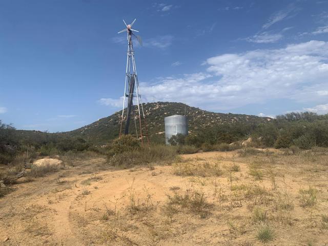 Detail Gallery Image 4 of 9 For 17484 Rockwood Rd, Escondido,  CA 92027 - – Beds | – Baths