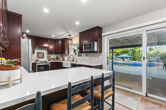 7783 Blue Lake Dr, San Diego CA: https://media.crmls.org/mediaz/5a9d7bfc-6ad3-4c5f-b089-bd698b06d7fd.jpg