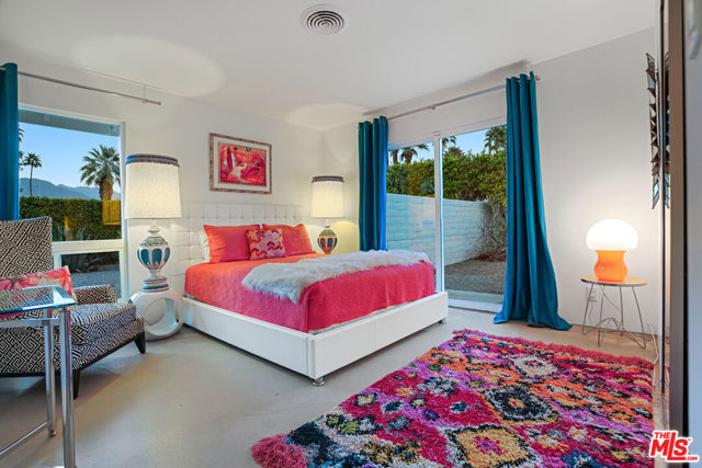 2235 E Paseo Gracia, Palm Springs CA: https://media.crmls.org/mediaz/5a9df355-c2a7-4d22-b6f9-5a14fc70151f.jpg