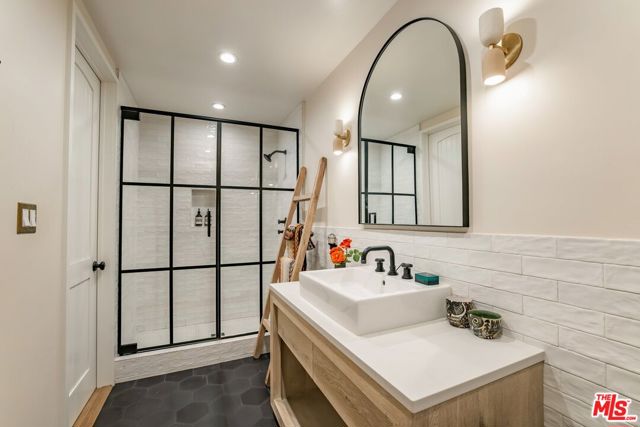 Drew Fenton | 959 Crater Oak Drive Calabasas CA | MLS: 7287258