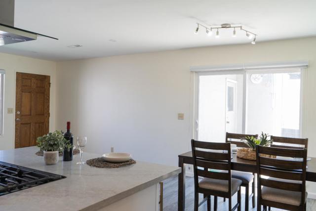 33157 Lake Superior Place, Fremont CA: https://media.crmls.org/mediaz/5a9e902b-a651-4321-9be3-fb097f2715fe.jpg