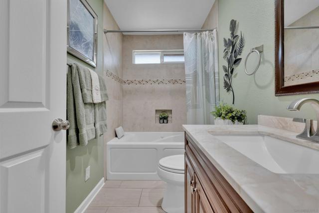 Image 27 of 58 For 44673 Holtville Avenue