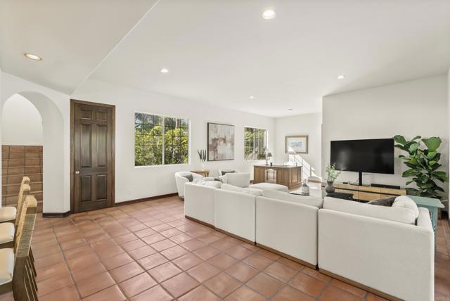 Detail Gallery Image 20 of 53 For 28889 Anderson Ct, Escondido,  CA 92026 - 4 Beds | 4 Baths