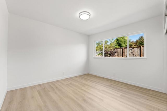 1064 15th Avenue, Redwood City CA: https://media.crmls.org/mediaz/5a9f1df3-1673-41ba-a76b-1c1da0b49303.jpg
