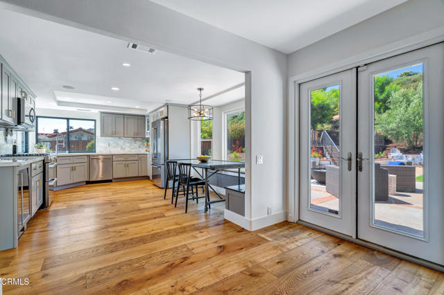 1136 Horizon Drive, Ventura CA: https://media.crmls.org/mediaz/5aa12029-1172-4941-8713-6cbdf6a2fdca.jpg