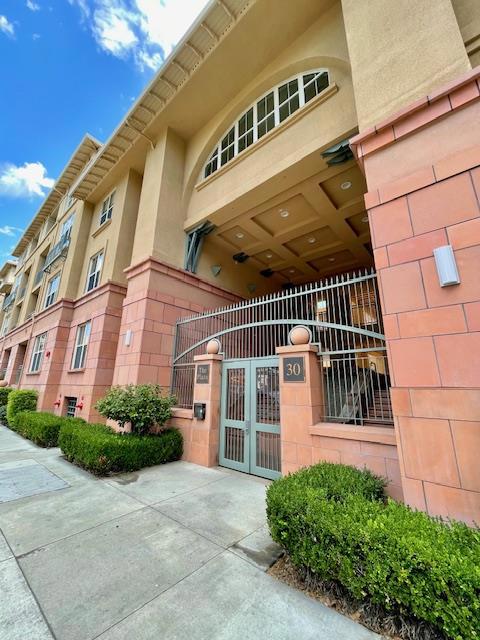 30 E Julian Street #201