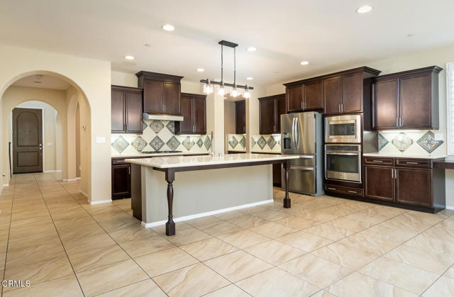 Detail Gallery Image 18 of 67 For 24863 Carbon Ln, Valencia,  CA 91354 - 4 Beds | 3/1 Baths