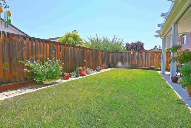 4525 Wolverine Way, Antioch CA: https://media.crmls.org/mediaz/5aa35081-3364-4eaf-b493-2a6b29b1ee98.jpg