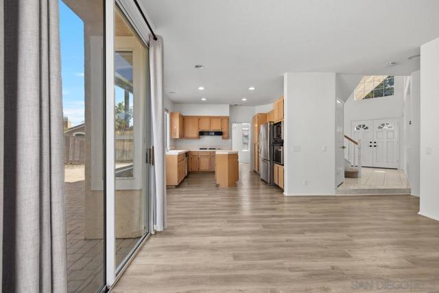12305 Crisscross Ln, San Diego CA: https://media.crmls.org/mediaz/5aa3c9f6-07b7-4b15-b362-d993b16333aa.jpg