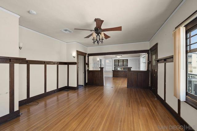 1821 25 Cypress Ave, San Diego CA: https://media.crmls.org/mediaz/5aa3f5c8-5347-4558-b490-396d30108efe.jpg