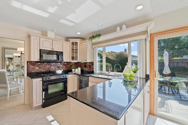 6106 Calle Esperanza, San Jose CA: https://media.crmls.org/mediaz/5aa4a2ba-b934-4424-925d-add795170b77.jpg