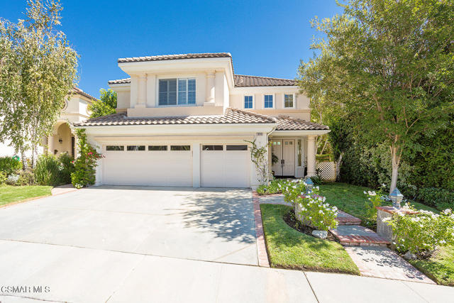 1034 Lambourne Place, Oak Park CA: https://media.crmls.org/mediaz/5aa4a48f-025c-4603-bce6-9e4a335bfdc2.jpg