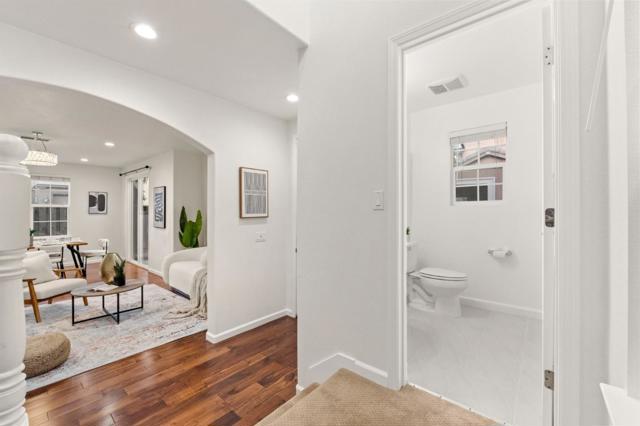 325 Toscana Way, Hayward CA: https://media.crmls.org/mediaz/5aa586dd-98e4-4692-ba2a-1a5c51ea39c7.jpg
