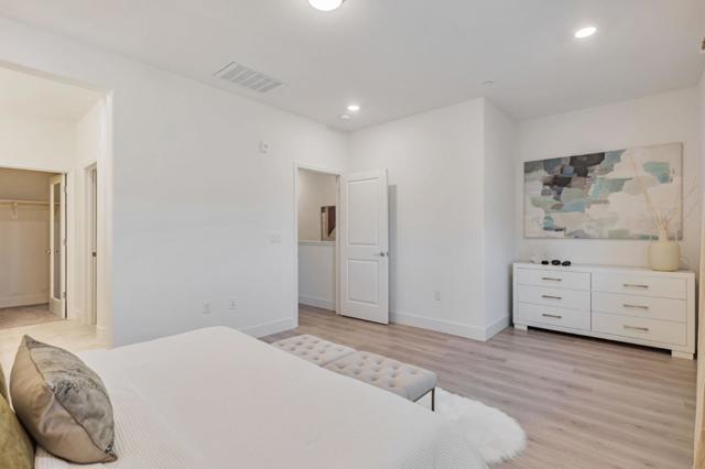 1040 Darwin Terrace, Sunnyvale CA: https://media.crmls.org/mediaz/5aa5c726-b615-4e16-b117-216a4dba75d3.jpg