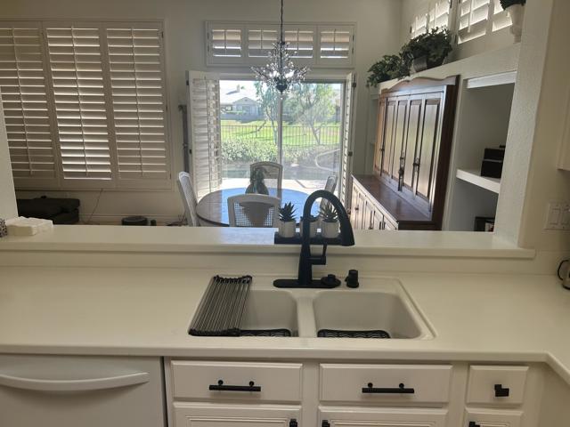 78557 Golden Reed Drive, Palm Desert CA: https://media.crmls.org/mediaz/5aa5e83a-90a3-4b5a-894b-bfc6c3d2a8e1.jpg