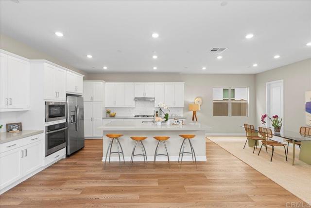 597 MIDDLEBROOK RD, San Marcos CA: https://media.crmls.org/mediaz/5aa6795b-76fd-4874-9d3b-314b7fadcc25.jpg