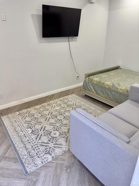 Image 3 of 20 For 30342 De Caron Street