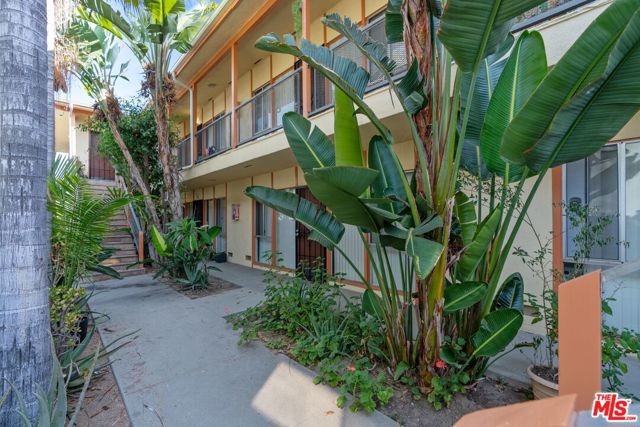 266 25th Street, Long Beach, California 90806, ,Multi-Family,For Sale,25th,24455767