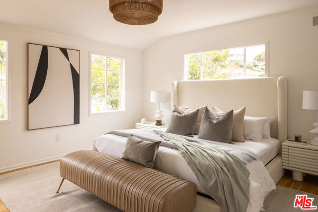 4039 Fairway Boulevard, View Park CA: https://media.crmls.org/mediaz/5aa7f6a1-2438-4d5c-b574-9b5473361ed4.jpg