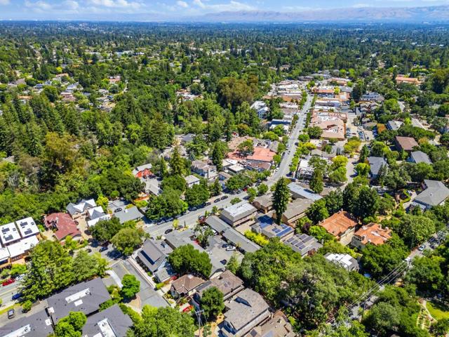 20780 4th Street, Saratoga CA: https://media.crmls.org/mediaz/5aa90d88-0ec2-450b-b72b-d9a8cfeb5c03.jpg