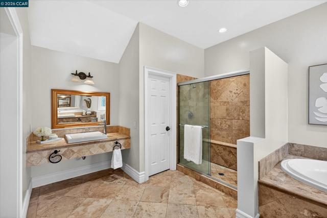 951 Redwood Dr, Danville CA: https://media.crmls.org/mediaz/5aa9c394-ad95-4537-9623-c3242c0de166.jpg