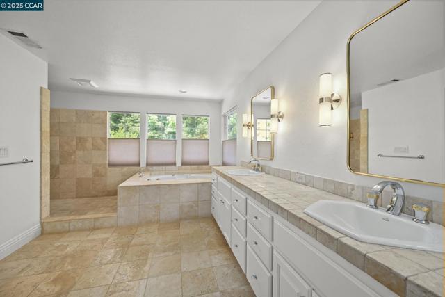 107 Leafield Rd, Danville CA: https://media.crmls.org/mediaz/5aaa8be3-1c3b-479c-910b-fe7c92a7967f.jpg