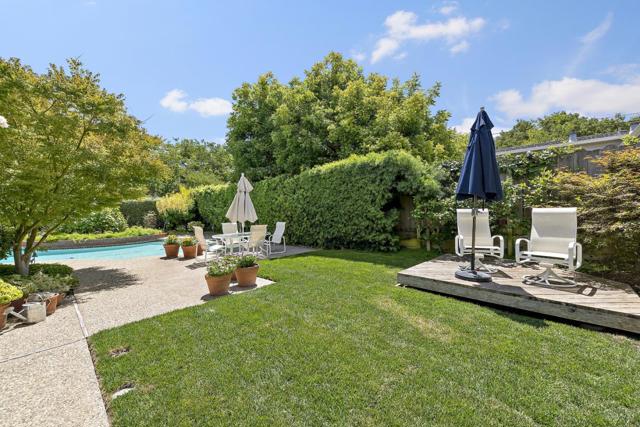770 Mora Drive, Los Altos CA: https://media.crmls.org/mediaz/5aaab68c-c8d4-4953-83e8-060daa057fb4.jpg