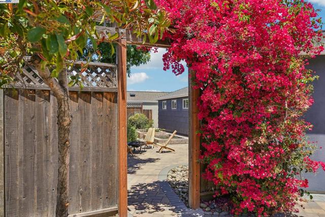 Image 41 of 55 For 14917 Berry Way