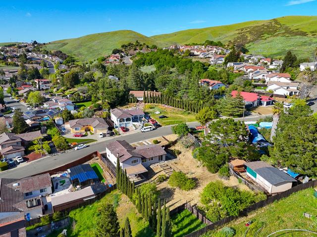 149 Westminster Way, Vallejo CA: https://media.crmls.org/mediaz/5aab1c40-7bf8-4c7f-bc33-8f66cc3acbec.jpg