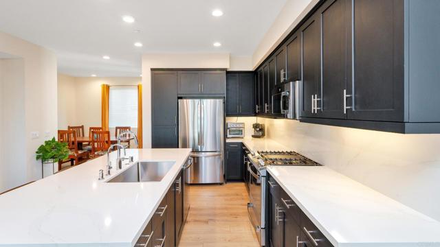 6108 Colt Place, Carlsbad CA: https://media.crmls.org/mediaz/5aabf832-3f78-48a9-b906-70aab2e41988.jpg