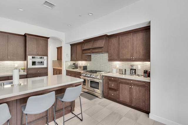 81805 Four Seasons Place, La Quinta CA: https://media.crmls.org/mediaz/5aacfed9-12ee-4876-a74c-660d2f27da9e.jpg