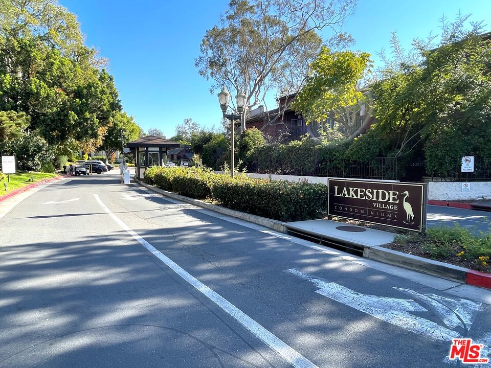 11201 Summertime Lane, Culver City, CA 90230