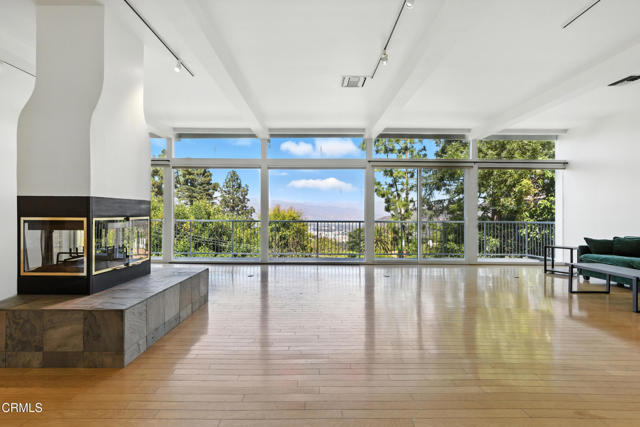 Detail Gallery Image 5 of 33 For 7772 Torreyson Dr, Los Angeles,  CA 90046 - 3 Beds | 5 Baths