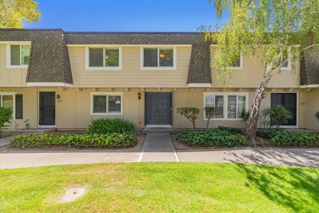 7082 Indian Wells Court, San Jose CA: https://media.crmls.org/mediaz/5aaef79e-1d73-4c0d-b23d-a4ffaa29534c.jpg