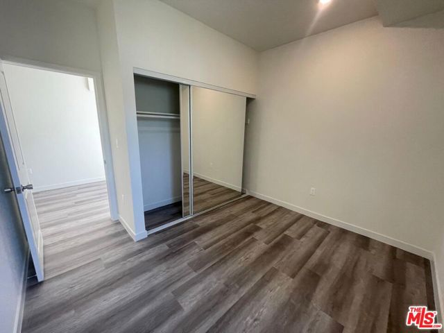 4546 W 17th Street, Los Angeles CA: https://media.crmls.org/mediaz/5aaf47bc-389a-495e-a1fc-ab9224c0c20b.jpg