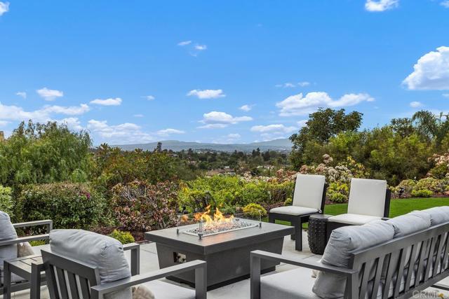 2409 Andersen Lane, Vista CA: https://media.crmls.org/mediaz/5ab05a90-b536-4847-9957-0a3d5772b0cc.jpg