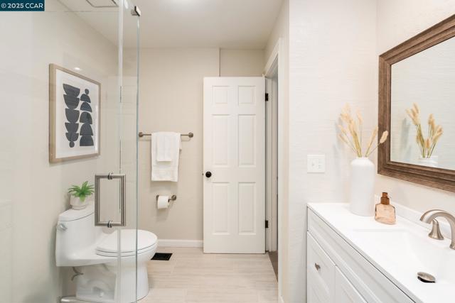 15 Blemer Ct, Danville CA: https://media.crmls.org/mediaz/5ab0dd00-2c2c-4250-8451-c5a72841253f.jpg