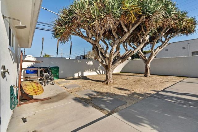 1275 Emerald, San Diego, California 92109, 3 Bedrooms Bedrooms, ,2 BathroomsBathrooms,Single Family Residence,For Sale,Emerald,250020116SD