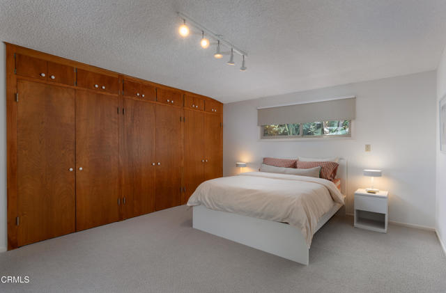 1570 Old House Road, Pasadena CA: https://media.crmls.org/mediaz/5ab20d08-6bcb-4408-ab2d-3aae23f21cd7.jpg