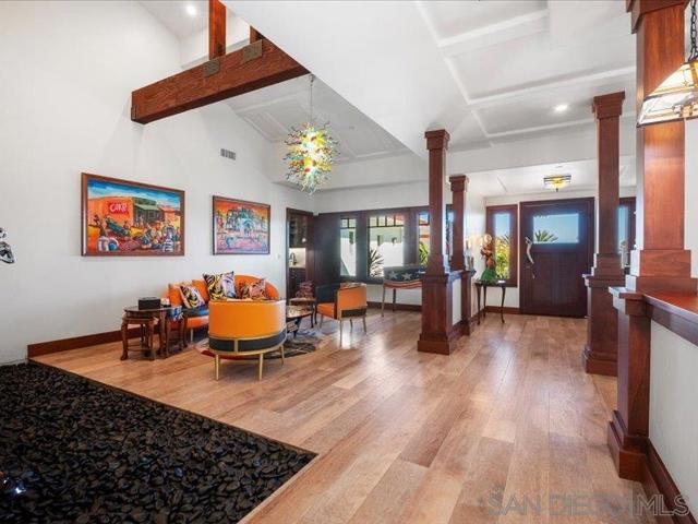 8018 La Milla, Rancho Santa Fe CA: https://media.crmls.org/mediaz/5ab2bb28-86de-4da8-96ee-b3c801dbdfa8.jpg