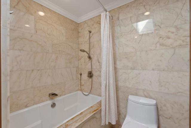372 Bluefish Court, Foster City CA: https://media.crmls.org/mediaz/5ab3152b-0210-4a5a-b253-1e70f1499e70.jpg