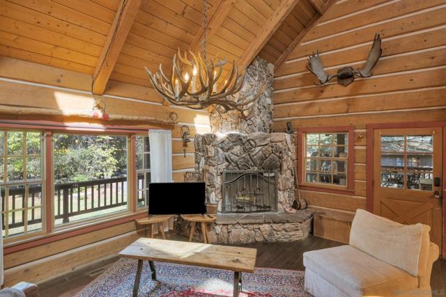 3131 Pera Alta Dr, Julian CA: https://media.crmls.org/mediaz/5ab34405-718a-4c58-861f-5d7d877d0f13.jpg