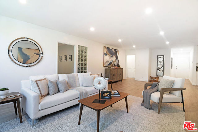 10725 Ohio Avenue, Los Angeles CA: https://media.crmls.org/mediaz/5ab3a94c-7c20-42ae-8aa0-48442d2e8897.jpg